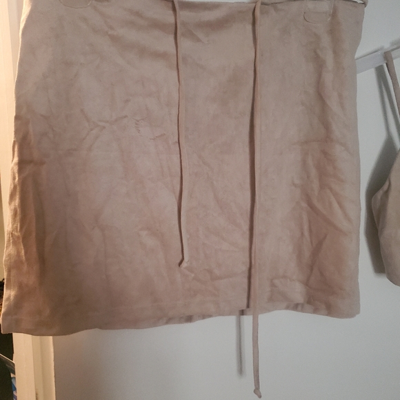 Swade tan skirt - Picture 4 of 4